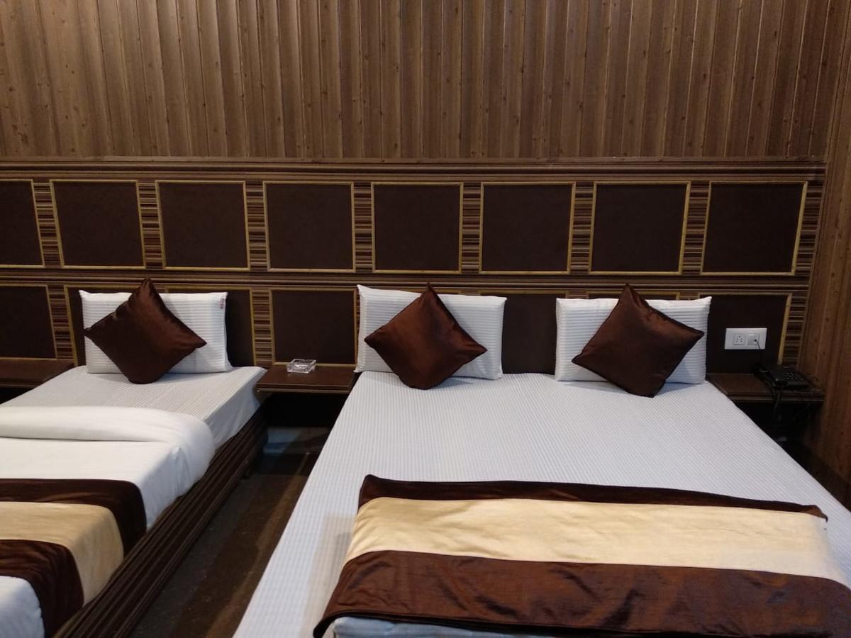 Hotel Pardesi'S Haridwar Room photo